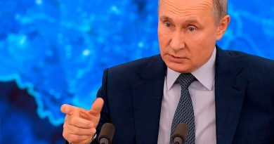 Путин: фарзандони муҳоҷирон бояд русигаро шаванд