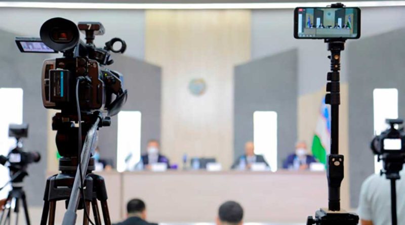 Ӯзбекистон: Хадамоти Амнияти давлатӣ ба рӯзноманигорон таҳдид мекунад
