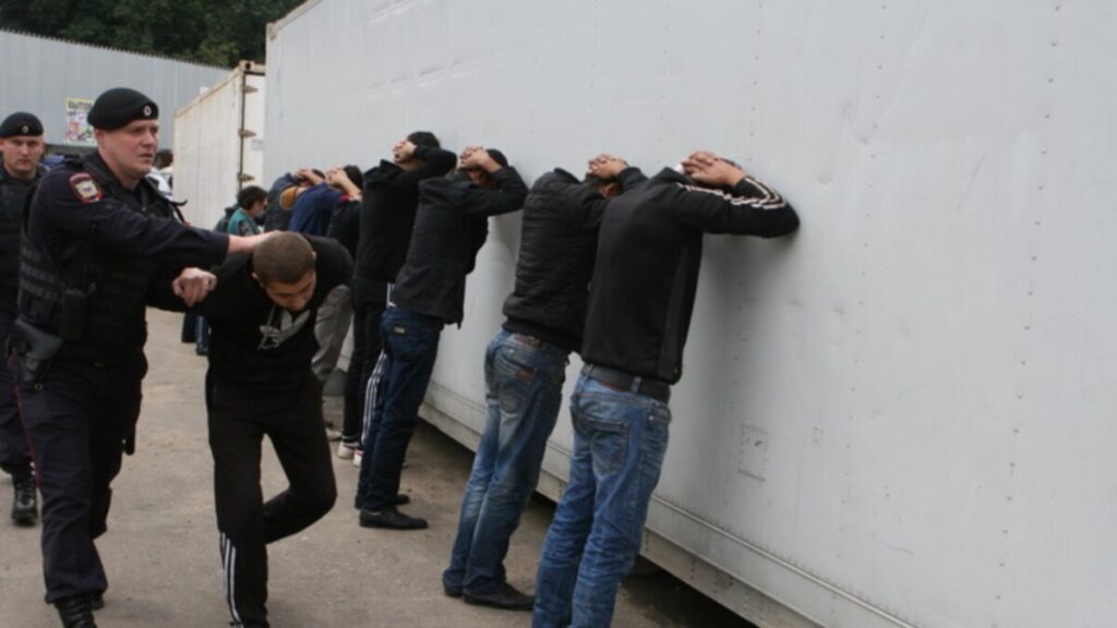 Муҳоҷирони меҳнатӣ дар Русия: афзоиши нафрат