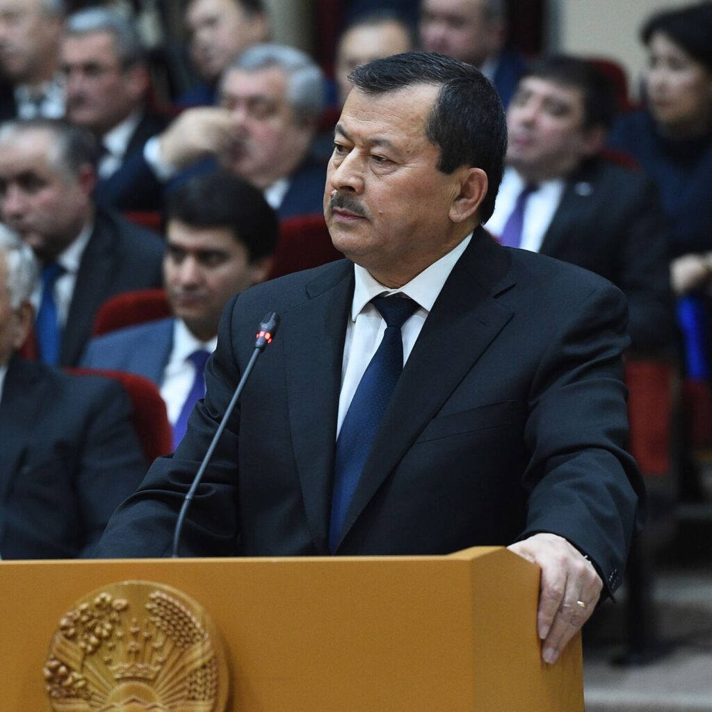 КДАМ 4 ҳазор донишҷӯро аз хориҷ бозгардонд